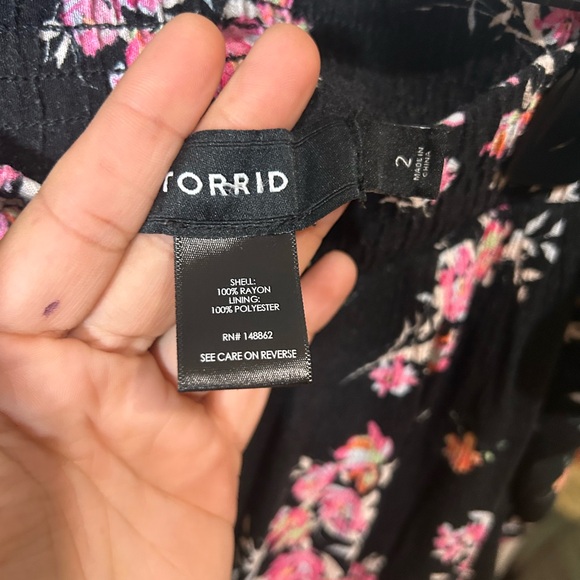 Torrid Pull on Floral Gauze Pants - Picture 5 of 7